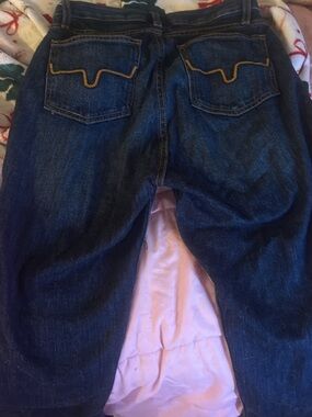 Kimes Ranch High-Rise Women's Dark Blue Jeans with Contrast Pocket Trim